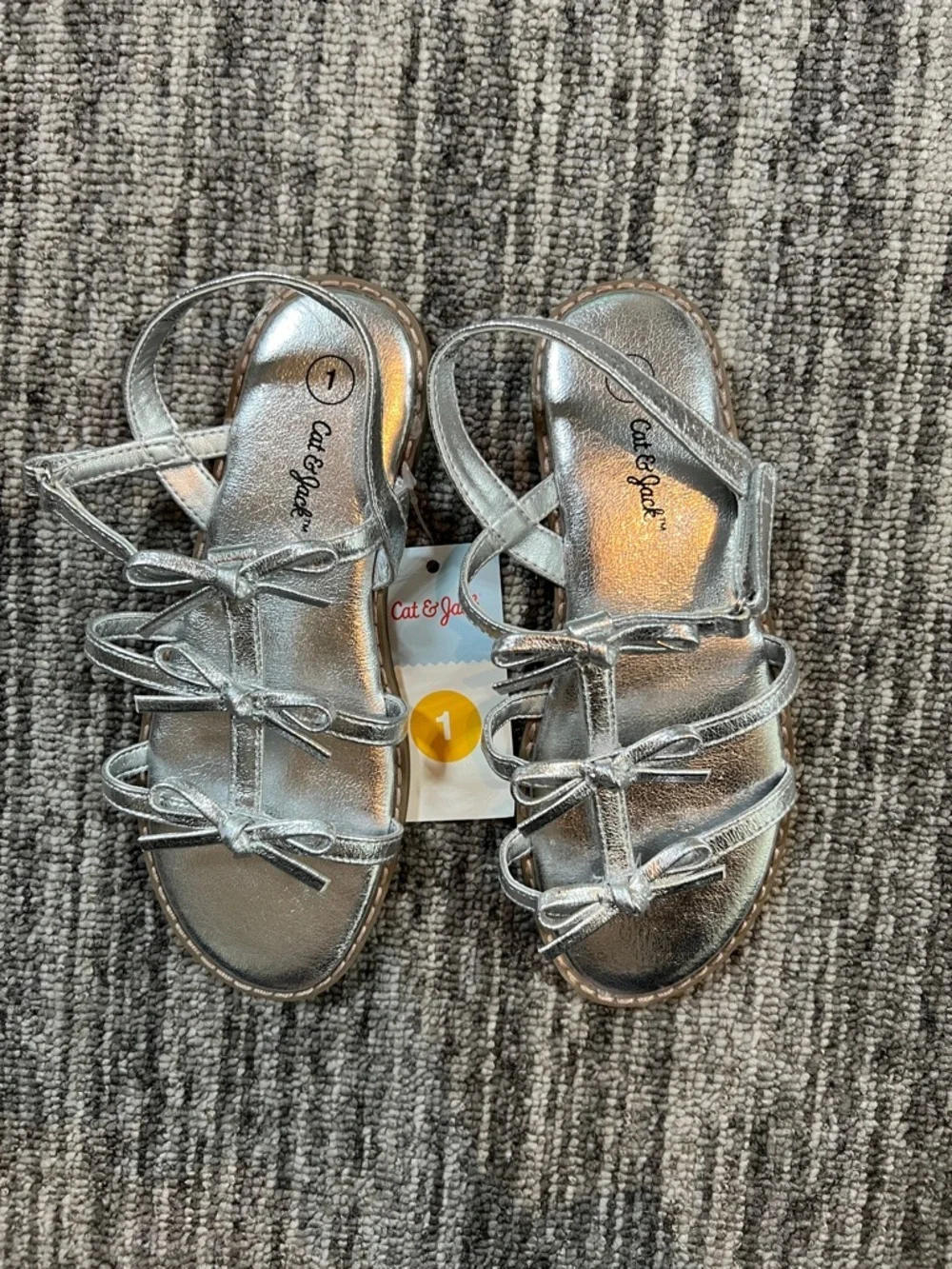 Cat & Jack Metallic Silver Girls' Bow Strap Sandals Size 1